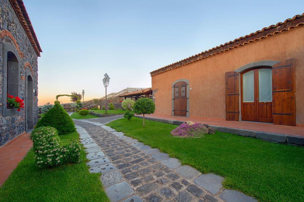 رانداتسو Etna Quota Mille Boutique Hotel, Typical Sicilian Food & Wine المظهر الخارجي الصورة