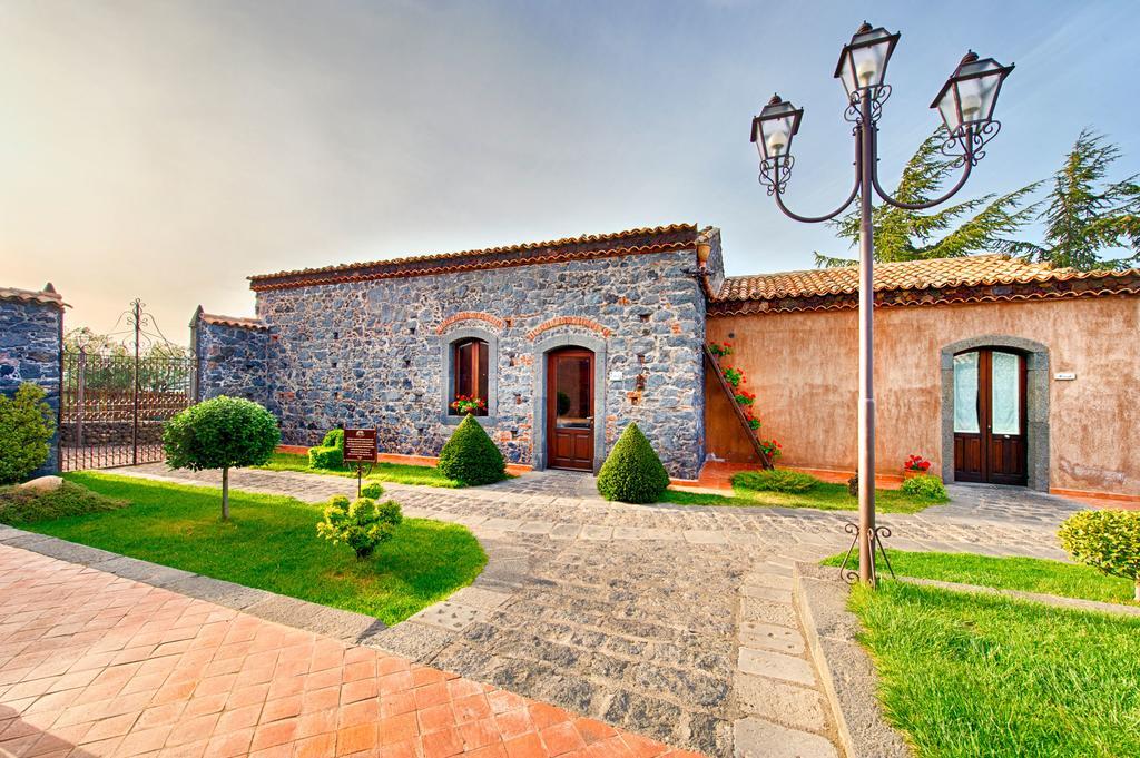 رانداتسو Etna Quota Mille Boutique Hotel, Typical Sicilian Food & Wine المظهر الخارجي الصورة